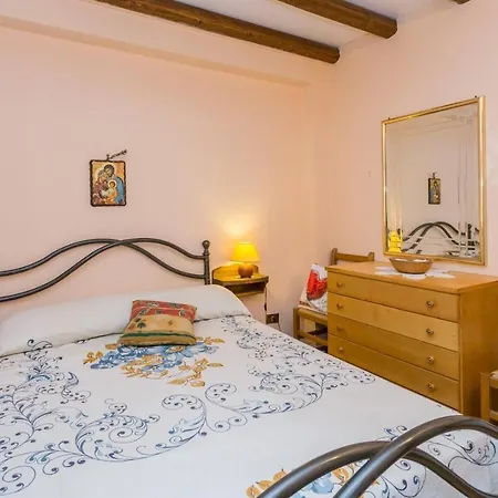 Casa Nel Vigneto فندق تريكاستانيي