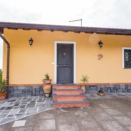 Casa Nel Vigneto 빌라 *